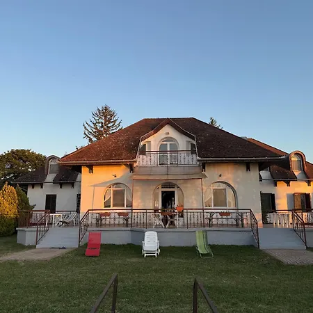 Aranyhidszallo ベッド・アンド・ブレックファスト