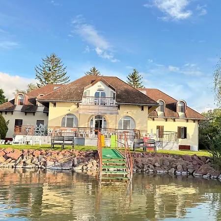 Aranyhídszálló 3* Balatonboglár